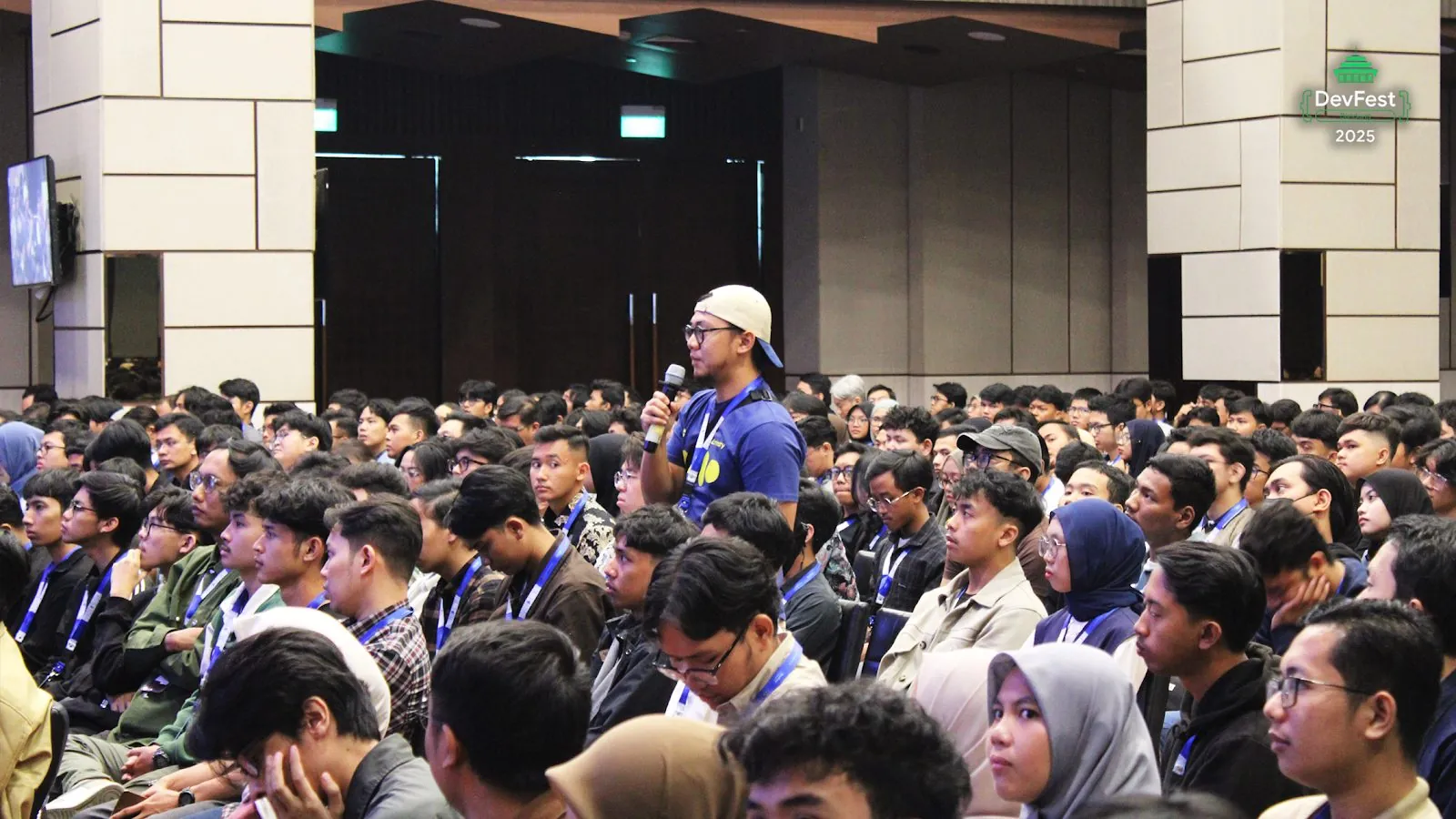 A full audience during a DevFest Bandung 2025 session
